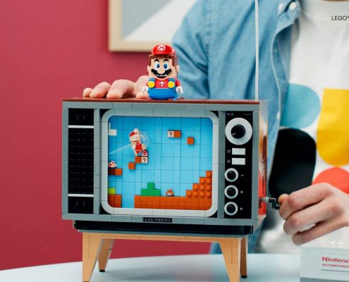 71374_71360_Lifestyle_WITH LEGO SUPER MARIO_06disclaimer