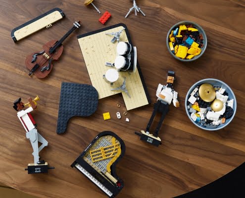 21334_Lifestyle_Build_crop